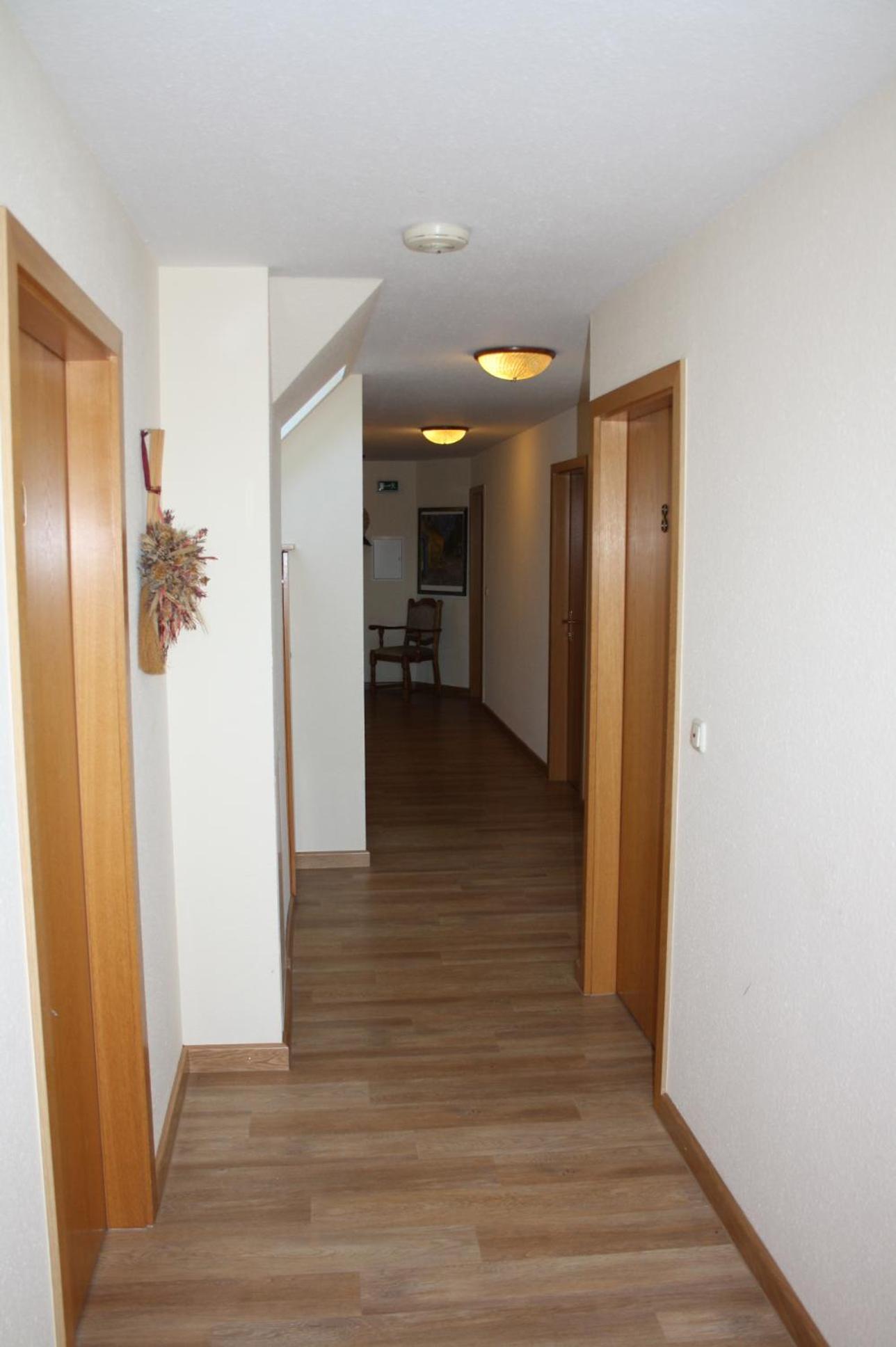 Hotel Zur Waage Бад Мюнстерайфел Екстериор снимка